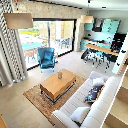 Gregory's Farm * Levkákia