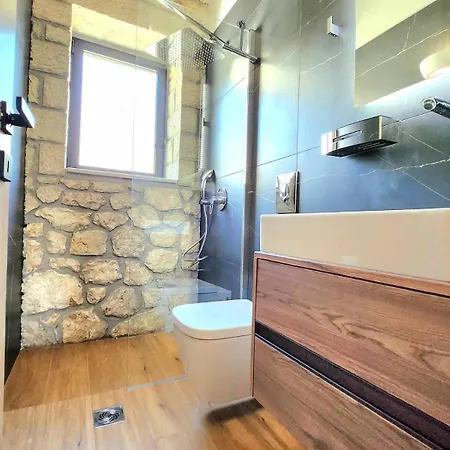 Daire Gregory's Farm *