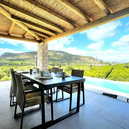 Gregory's Farm * Lefkakia