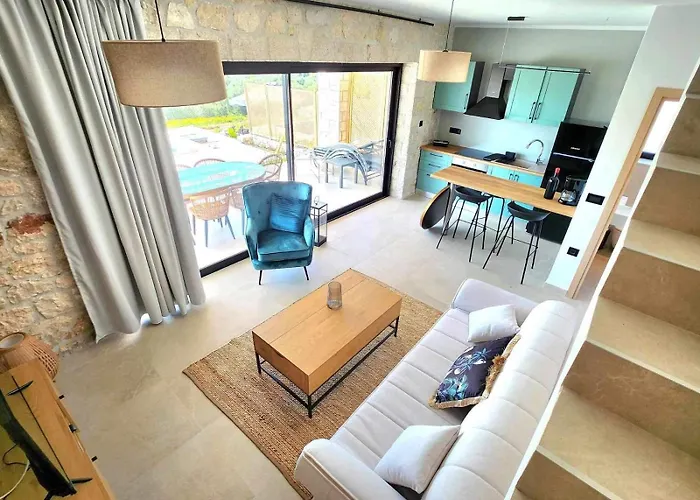 Gregory's Farm * Levkákia