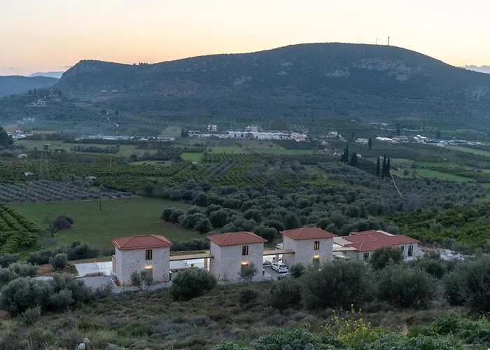 Gregory's Farm Апартаменты