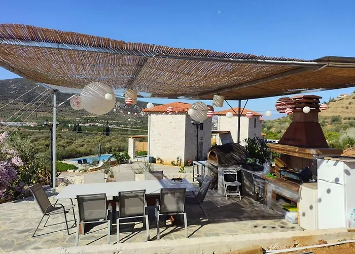 Апартаменты Gregory's Farm Lefkakia