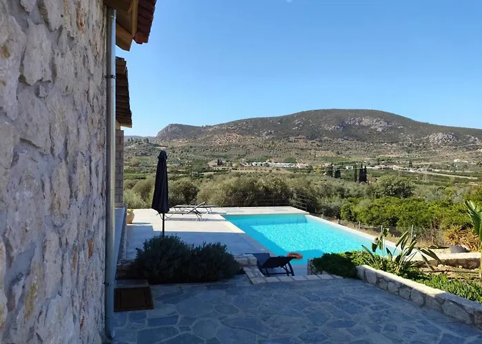 Gregory's Farm * Lefkakia