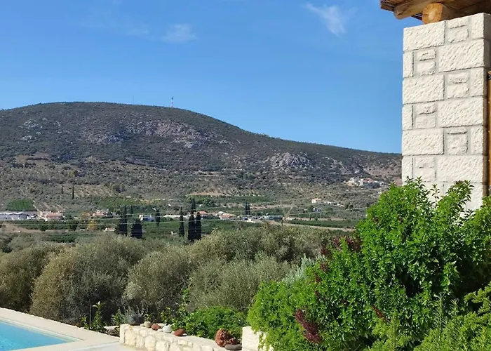 Gregory's Farm * Lefkakia